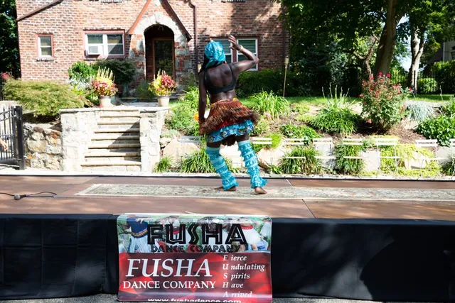 Luangisa African Gallery