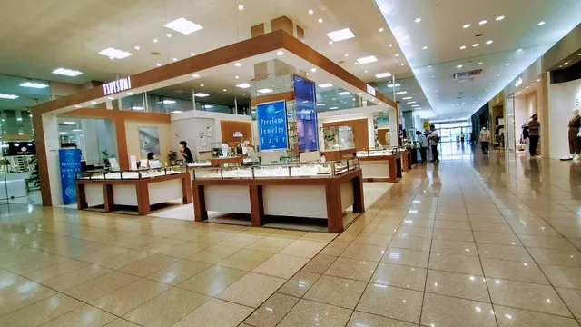 ジュエリーツツミ FKDインターパーク店