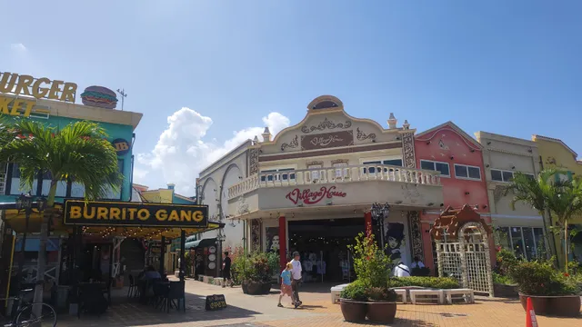 Distortion Fashion Bldg.