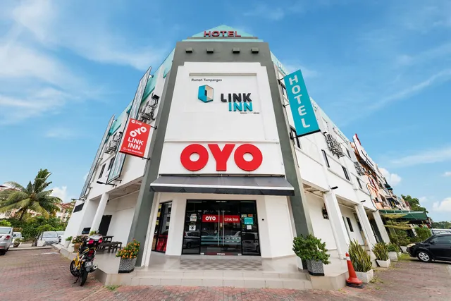 Super OYO 246 Link Inn
