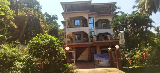 Dhanashree Riverview Hotel