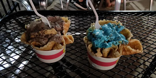 Marble Slab Creamery ❤️ KITCHENER ❤️ Williamsburg Town Center