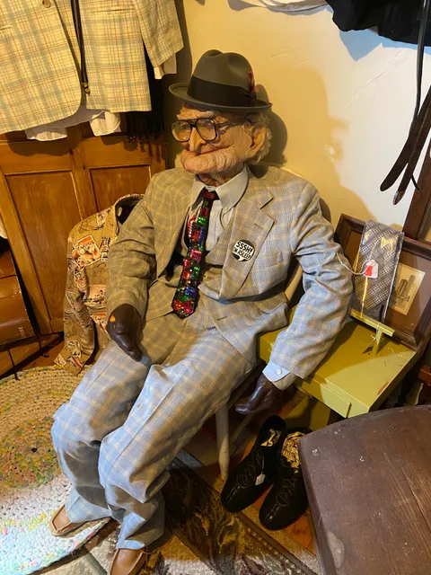 Central Boarding House Antiques