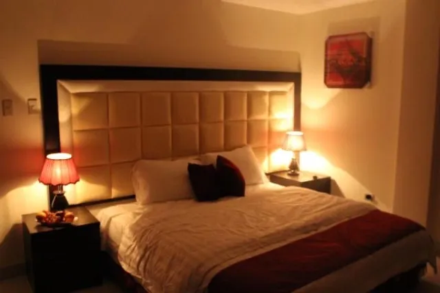 شقق آن للشقق المخدومة