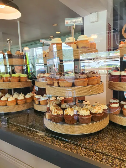 Sweet and Heavenly Café