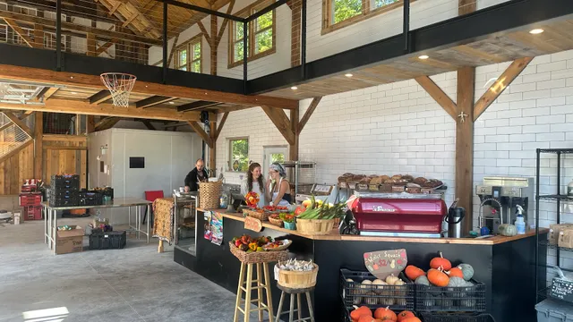 Earth Sky Time Community Farm