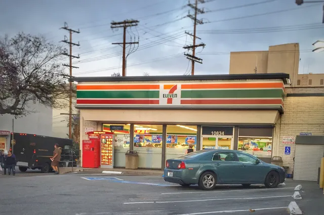 7-Eleven