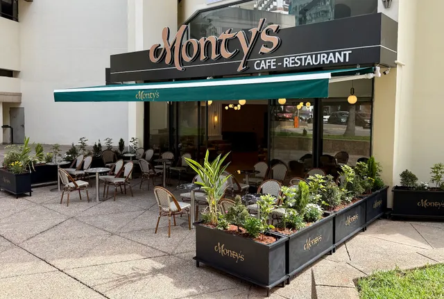 Monty's Café & Restaurant
