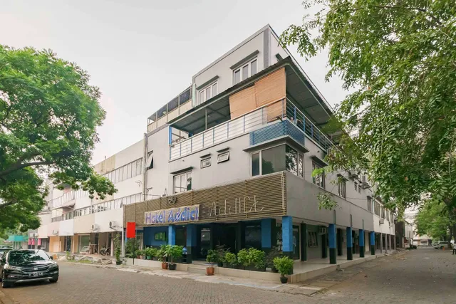 RedDoorz near City Walk Lippo Cikarang