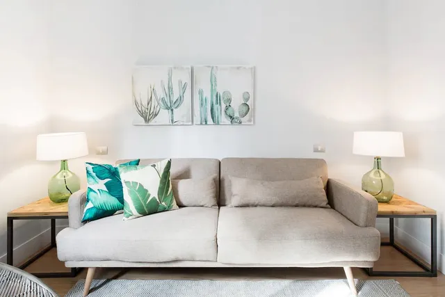 City, Sun and Living