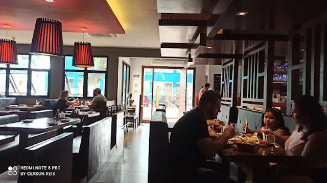 Zyon Sushi Bar