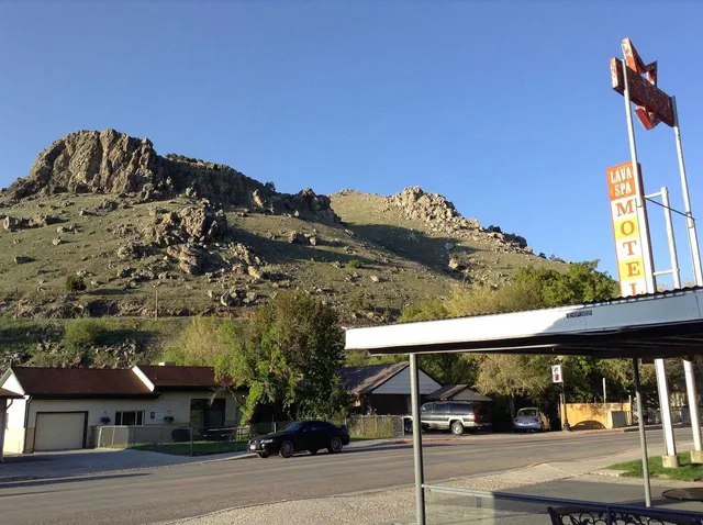 Lava Spa Motel & RV Park