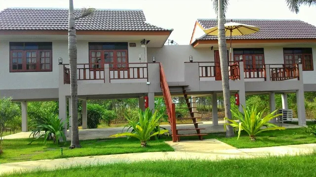 Rai Lamphu Farm and Camping Resort