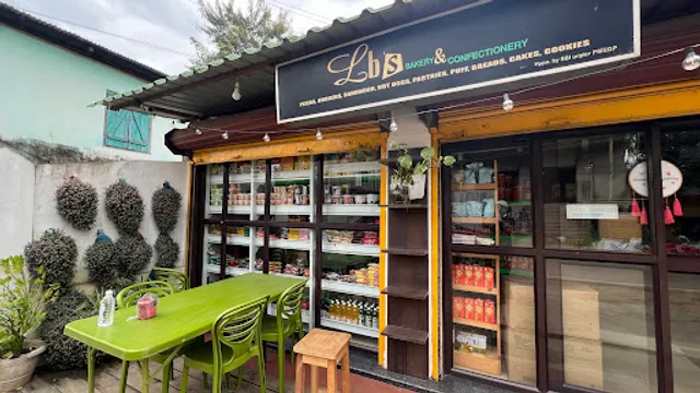 LB's Bakery