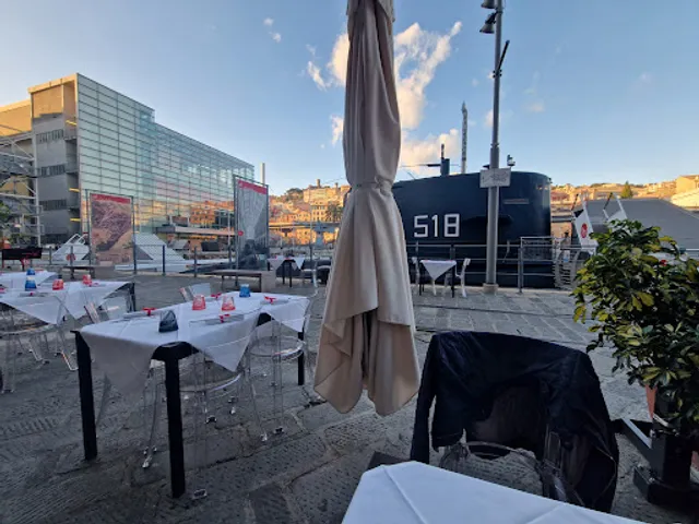 Love Piccolo Mondo Ristorante Cocktail Bar