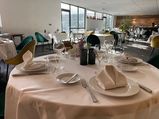 Restaurant Application Le Mont Des Jeunêts