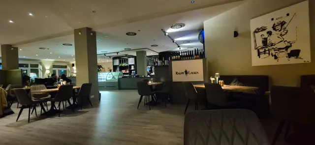 Mellow — Restaurant & Bar