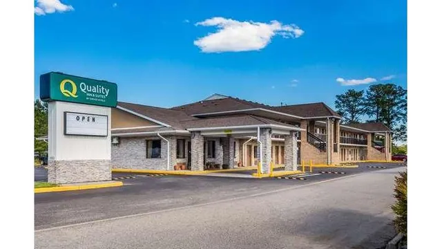 Quality Inn & Suites Suffolk West