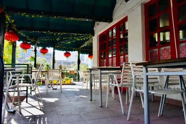 CHi LE MA Belgrade 吃了吗