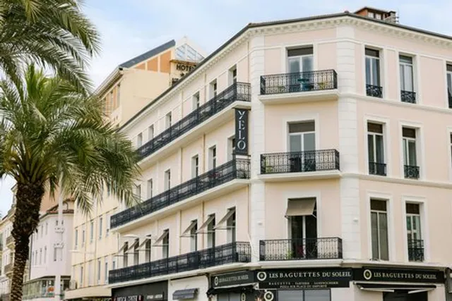 Yelo Lumière Hotel Centre Ville, Sonder
