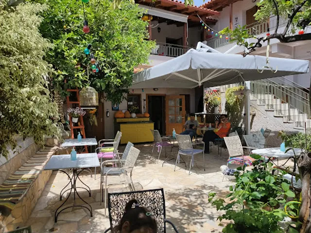 Yioryitsa’s Backyard