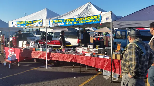 Hector's Car Audio Tech