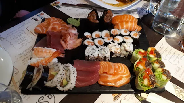 Sushi Bar du restaurant la source