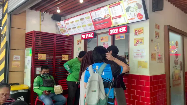 24 Chicken The Strip Osmeña Boulevard