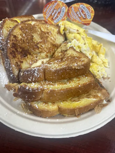 Woodland Variety & Grill