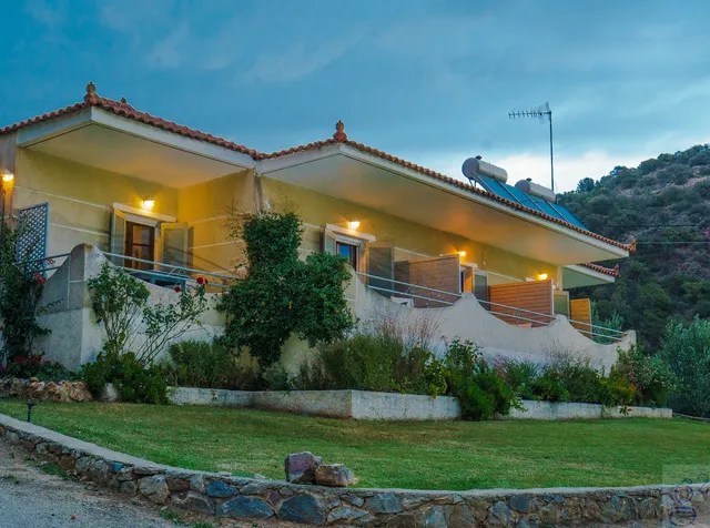 Nefeli studios Vathi