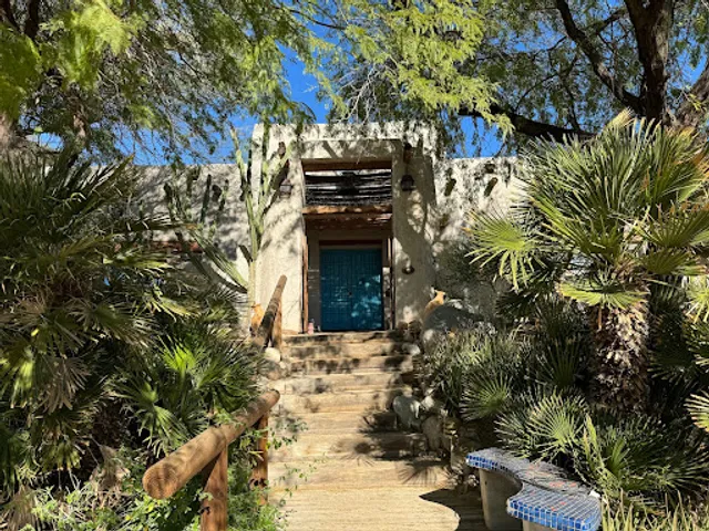 Bubbling Wells Oasis