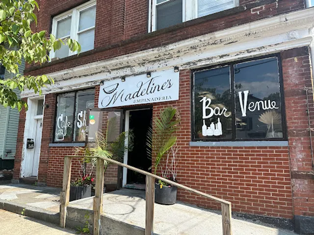 Madeline's Empanaderia