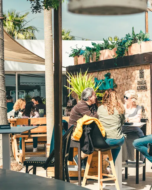 BADÍA BEACH CLUB & RESTAURANT