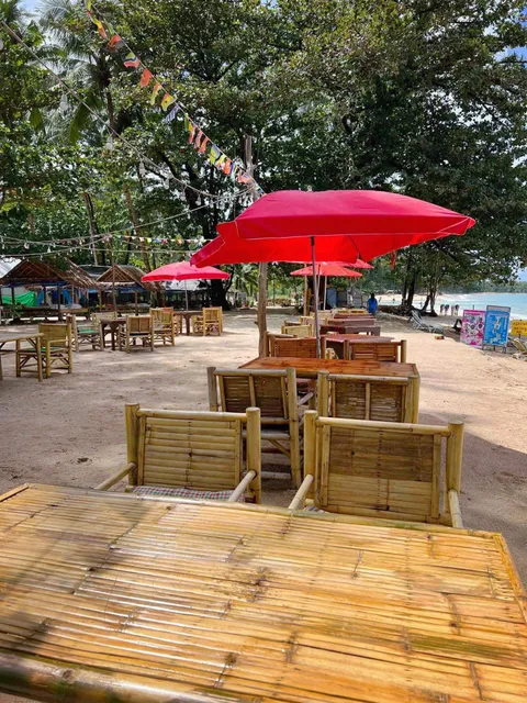 Boom Boom Restaurant & Bar