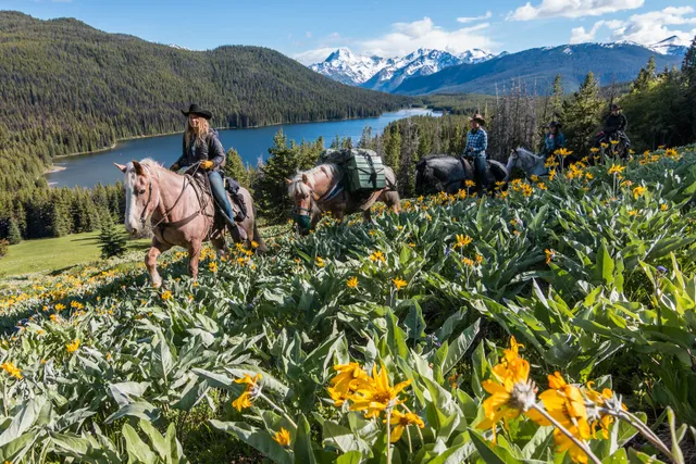 Chilcotin Holidays Guest Ranch