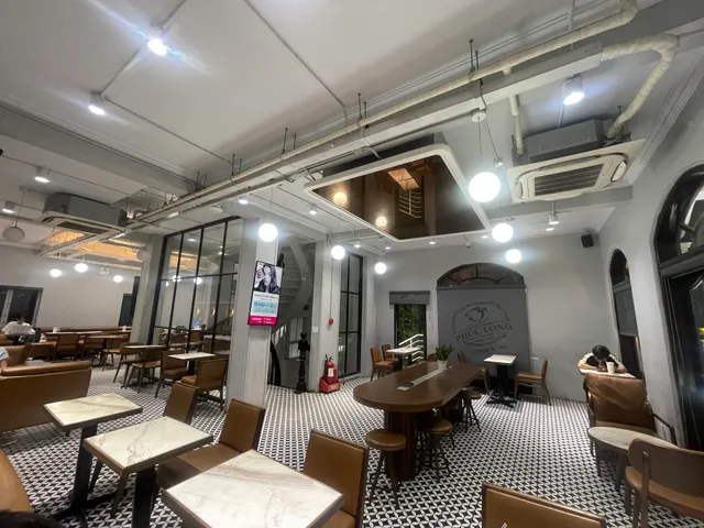 Phúc Long Coffee & Tea