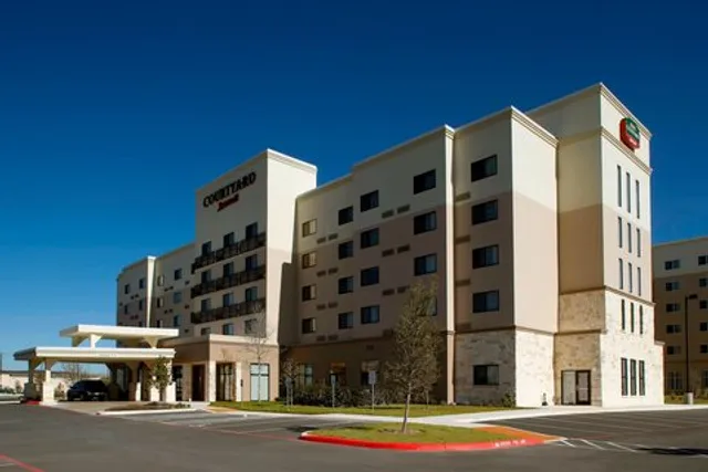 Courtyard by Marriott San Antonio Six Flags® at The RIM