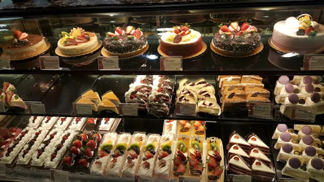 85°C Bakery Cafe - Irvine