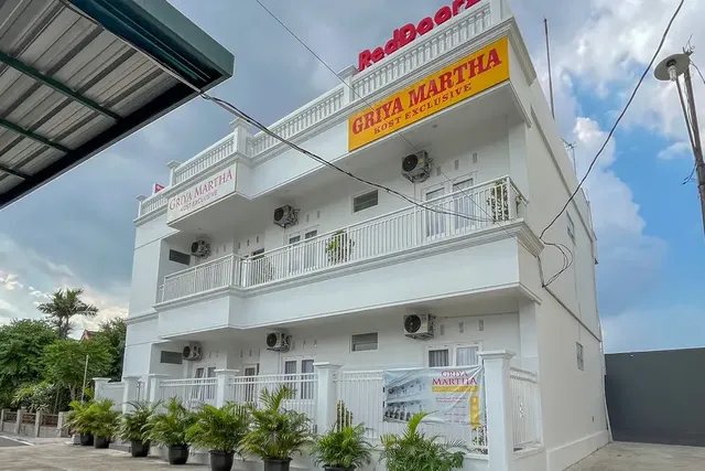 RedDoorz @ Griya Martha Sumber Solo