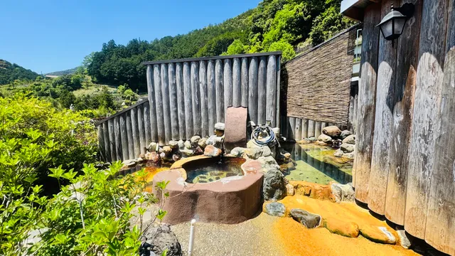 Totsukawa Onsen inn pine house