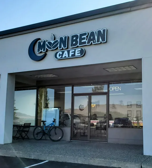 Moon Bean Cafe