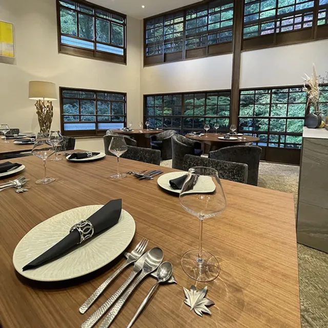 Fran Elegan Fran YUZUYA a Table Ukita