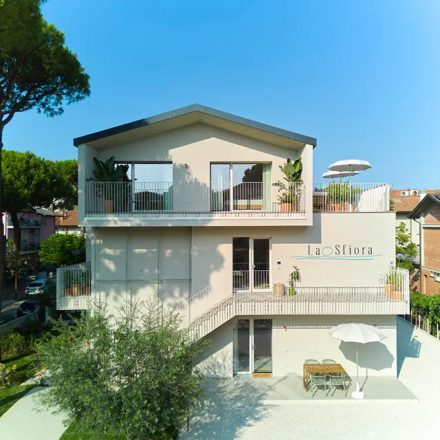 La Sfiora - Rooms and Apartments