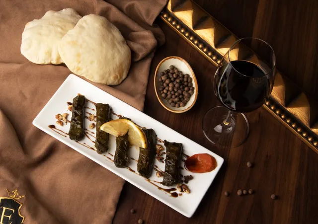 Eliza Restaurant - Cafe