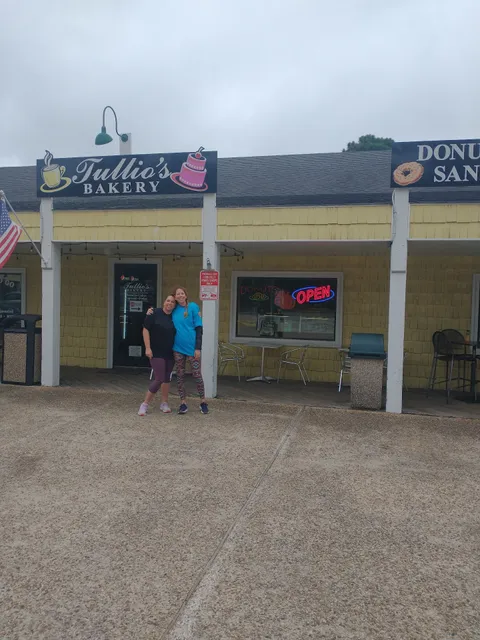 Loblolly Pines Shopping Center