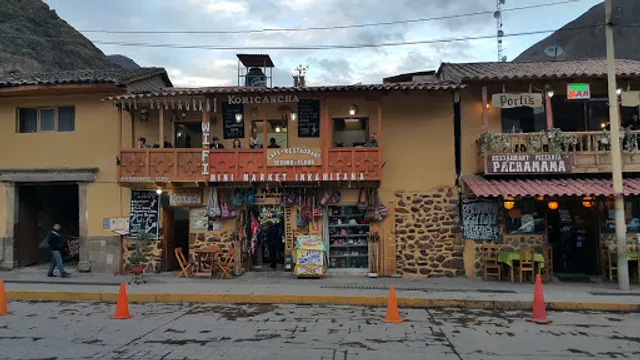 Pachamama Chicken and Pizza