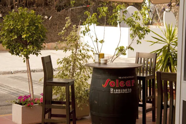 Lolas Bar Pinchos y Tapas