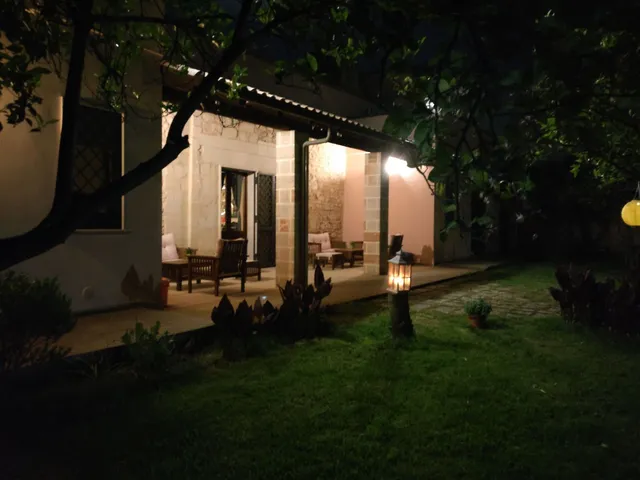 Salento. Il giardino in piazza