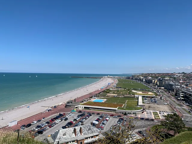 Cliff-Top Beach and Castle View