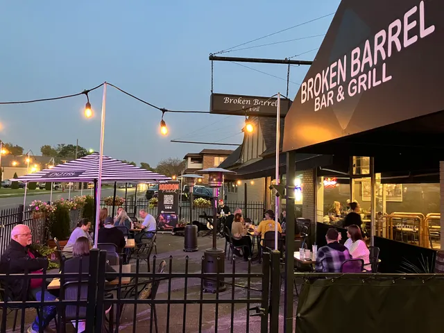 Broken Barrel Bar & Grill